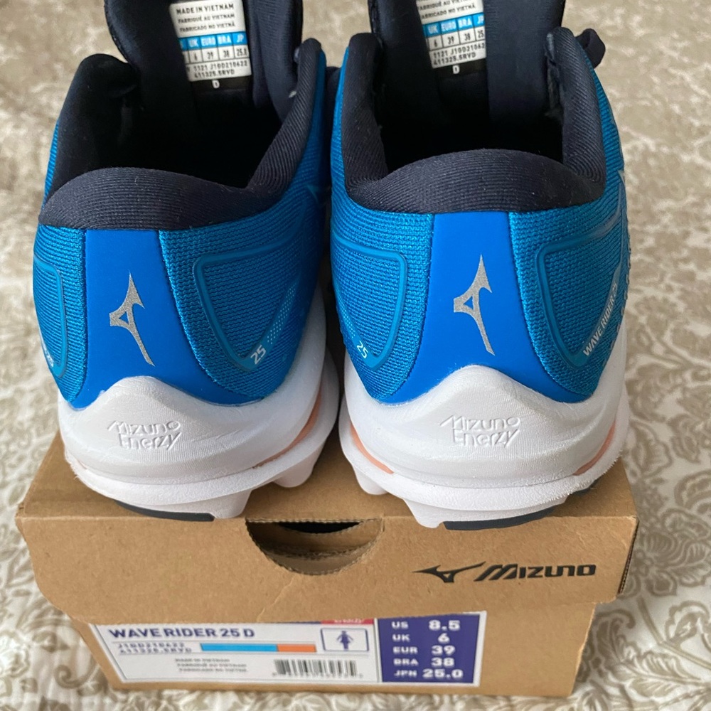 Mizuno Wave Rider 25 Women’s Athletic Shoes - Blue and White
